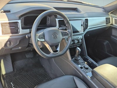 2023 Volkswagen Atlas Cross Sport 2.0T SE w/Technology
