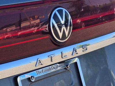 2025 Volkswagen Atlas 2.0T SE w/Technology