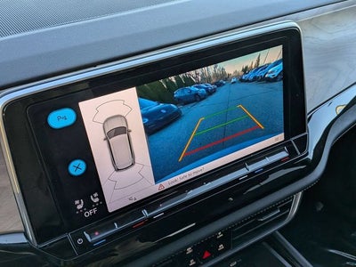 2025 Volkswagen Atlas 2.0T SE w/Technology