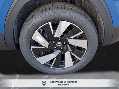 2026 Volkswagen Atlas Cross Sport 2.0T SE w/Technology