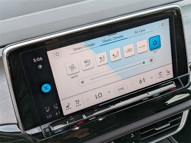 2026 Volkswagen Atlas Cross Sport 2.0T SE