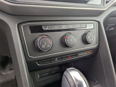 2022 Volkswagen Atlas Cross Sport 2.0T SE