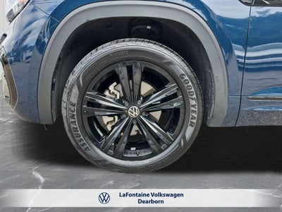 2023 Volkswagen Atlas Cross Sport 3.6L V6 SEL R-Line