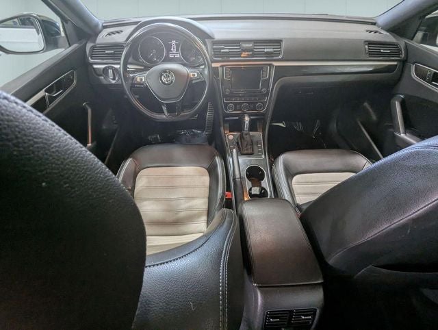 2018 Volkswagen Passat 3.6L V6 GT