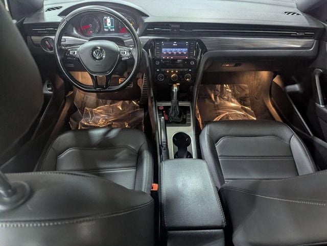 2021 Volkswagen Passat 2.0T R-Line