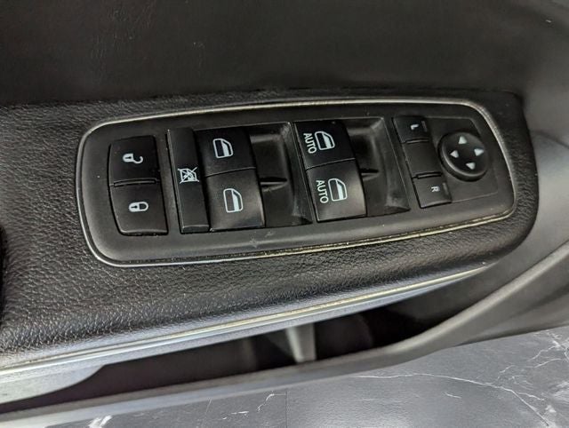 2018 Chrysler 300 S