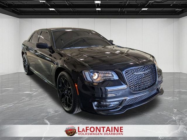 2018 Chrysler 300 S