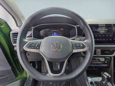 2026 Volkswagen Taos 1.5T SE Black