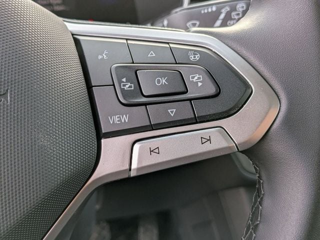 2026 Volkswagen Taos 1.5T SE Black