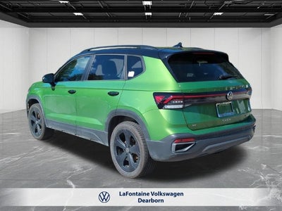 2025 Volkswagen Taos 1.5T SE Black