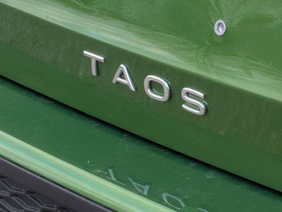 2026 Volkswagen Taos 1.5T SE Black