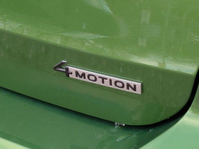 2026 Volkswagen Taos 1.5T SE Black