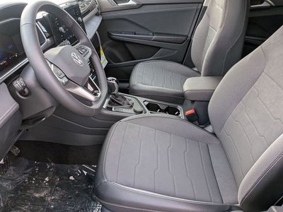 2026 Volkswagen Taos 1.5T SE Black