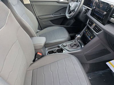 2026 Volkswagen Taos 1.5T SE Black