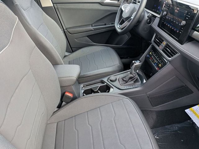 2026 Volkswagen Taos 1.5T SE Black