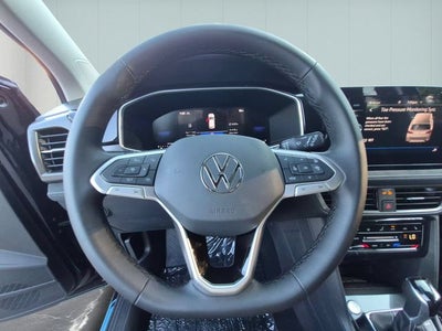 2026 Volkswagen Taos 1.5T SE Black