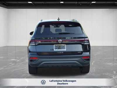 2026 Volkswagen Taos 1.5T SE Black