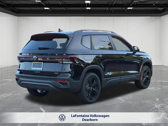 2026 Volkswagen Taos 1.5T SE Black