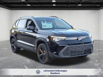 2026 Volkswagen Taos 1.5T SE Black