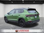2025 Volkswagen Taos 1.5T SE Black