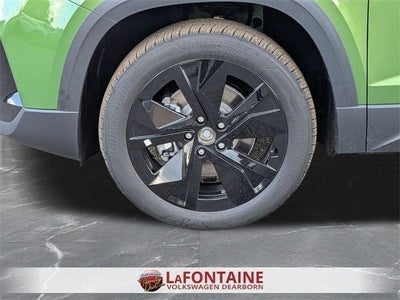 2025 Volkswagen Taos 1.5T SE Black