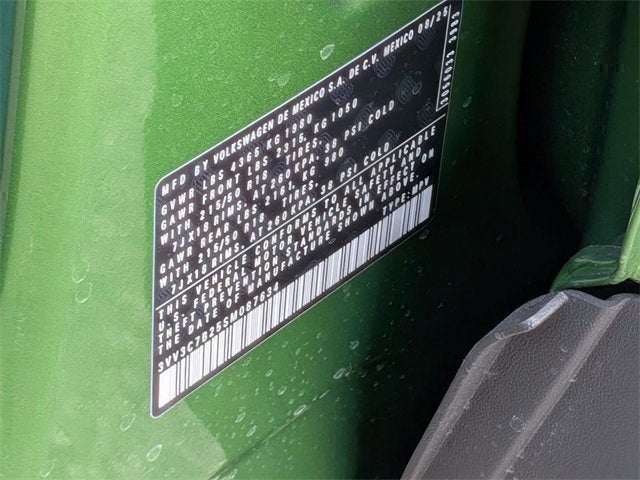 2025 Volkswagen Taos 1.5T SE Black