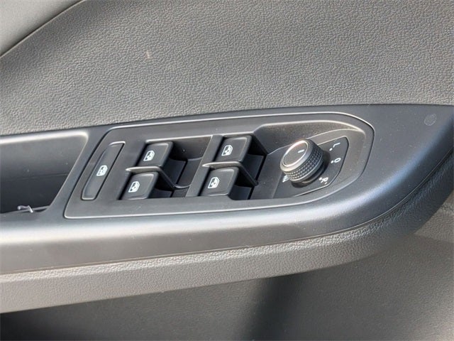 2025 Volkswagen Taos 1.5T SE Black