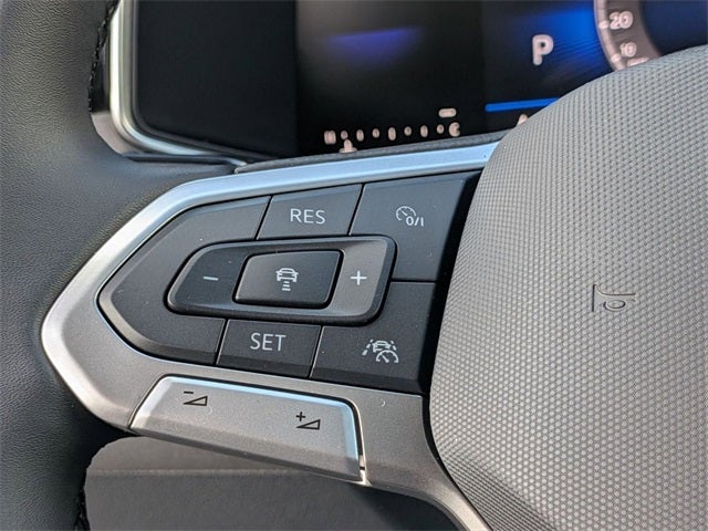 2025 Volkswagen Taos 1.5T SE Black