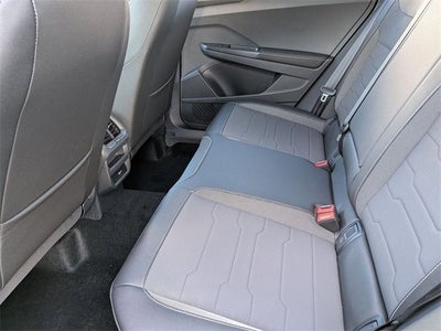 2025 Volkswagen Taos 1.5T SE Black