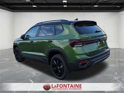 2025 Volkswagen Taos 1.5T SE Black