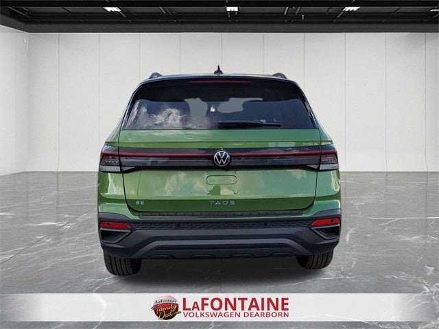 2025 Volkswagen Taos 1.5T SE Black