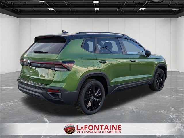 2025 Volkswagen Taos 1.5T SE Black