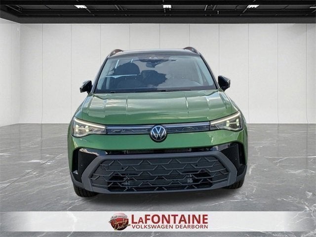 2025 Volkswagen Taos 1.5T SE Black