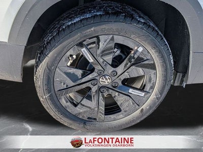 2026 Volkswagen Taos 1.5T SE Black