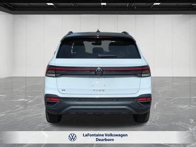 2027 Volkswagen Taos 1.5T SE Black