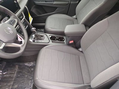 2027 Volkswagen Taos 1.5T SE Black