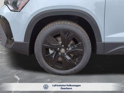 2027 Volkswagen Taos 1.5T SE Black