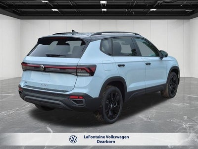 2027 Volkswagen Taos 1.5T SE Black