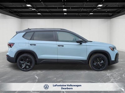 2027 Volkswagen Taos 1.5T SE Black