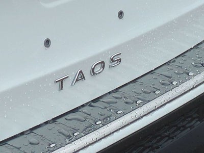 2027 Volkswagen Taos 1.5T SE Black