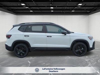 2027 Volkswagen Taos 1.5T SE Black