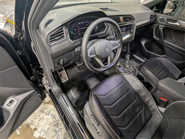 2023 Volkswagen Tiguan 2.0T SEL R-Line