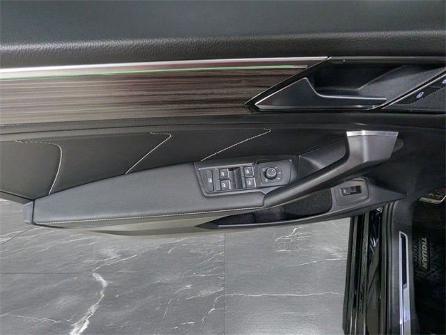 2023 Volkswagen Tiguan 2.0T SEL R-Line