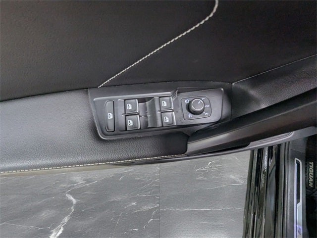 2023 Volkswagen Tiguan 2.0T SEL R-Line