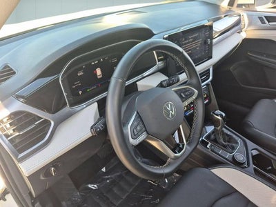 2025 Volkswagen Taos 1.5T SEL