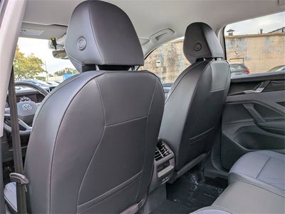 2025 Volkswagen Tiguan 2.0T SE