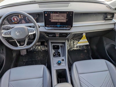 2025 Volkswagen Tiguan 2.0T SE