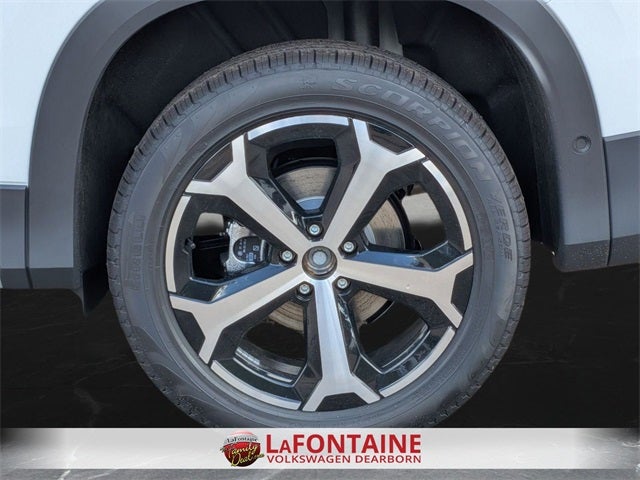 2025 Volkswagen Tiguan 2.0T SE