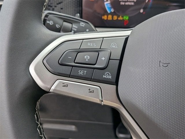 2025 Volkswagen Tiguan 2.0T SE