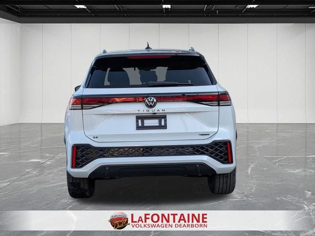 2026 Volkswagen Tiguan 2.0T SE R-Line Black